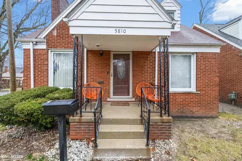 5810 Yorkshire, Detroit, MI 48224
