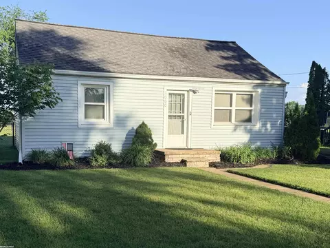 1060 S Kalamazoo, Marshall, MI 49068