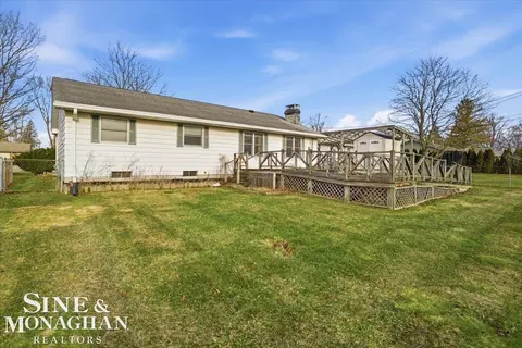 Exterior - 841 S 12th, Saint Clair, MI 48079 photo 6 of 8
