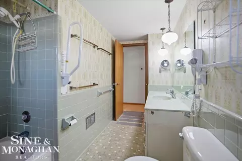 Bath - 841 S 12th, Saint Clair, MI 48079 photo 3 of 3