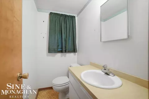 Bath - 841 S 12th, Saint Clair, MI 48079 photo 1 of 3