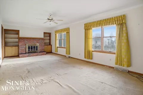 Living - 841 S 12th, Saint Clair, MI 48079 photo 4 of 4