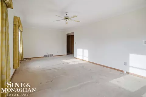 Living - 841 S 12th, Saint Clair, MI 48079 photo 2 of 4
