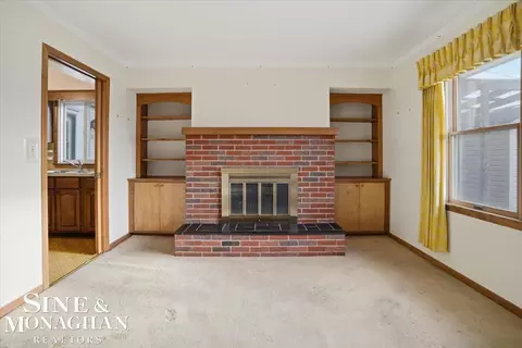 Living - 841 S 12th, Saint Clair, MI 48079 photo 3 of 4