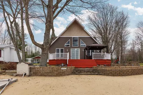 1219 Nokomis, Gladwin, MI 48624