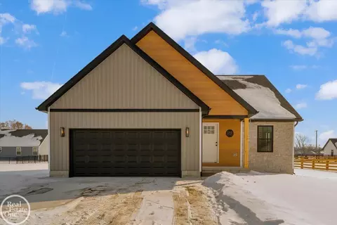 252 Shelldrake, Saint Clair, MI 48079
