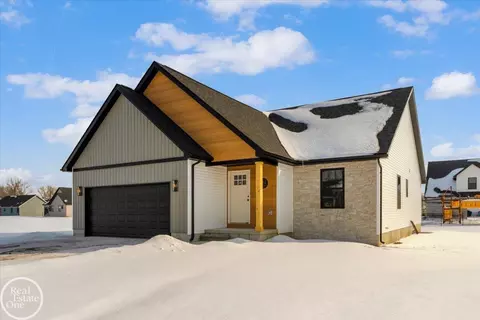 Exterior - 252 Shelldrake, Saint Clair, MI 48079 photo 2 of 4