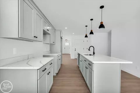 Kitchen - 252 Shelldrake, Saint Clair, MI 48079 photo 4 of 8