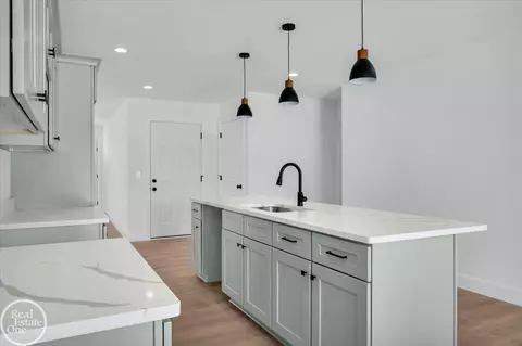 Kitchen - 252 Shelldrake, Saint Clair, MI 48079 photo 5 of 8