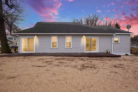 667 Bay, Bay City, MI 48706