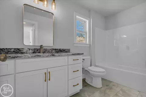 Bath - 249 Shelldrake, Saint Clair, MI 48079 photo 4 of 4