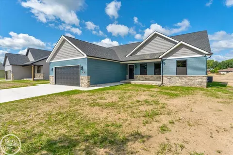 Exterior - 231 S Carney, Saint Clair, MI 48079 photo 2 of 3
