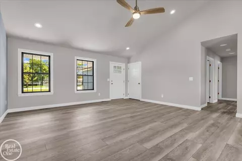 Living - 231 S Carney, Saint Clair, MI 48079 photo 3 of 4
