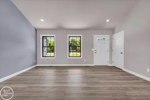 Living - 231 S Carney, Saint Clair, MI 48079 photo 4 of 4