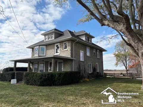 9061 S Dixie, Erie, MI 48133