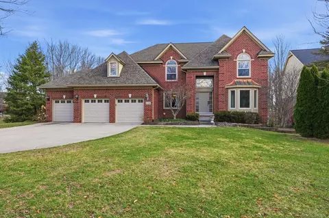 41243 Scarborough, Novi, MI 48375