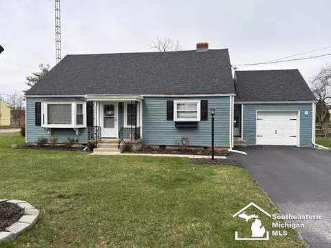 6748 Green, Ottawa Lake, MI 49267