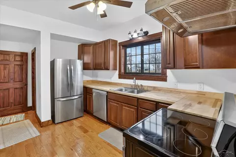 Kitchen - 17 Union, Sebewaing, MI 48759 photo 1 of 3