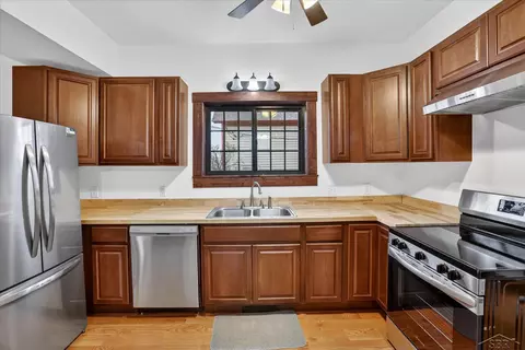Kitchen - 17 Union, Sebewaing, MI 48759 photo 2 of 3