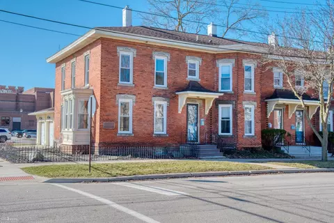 303 W Williams, Owosso, MI 48867
