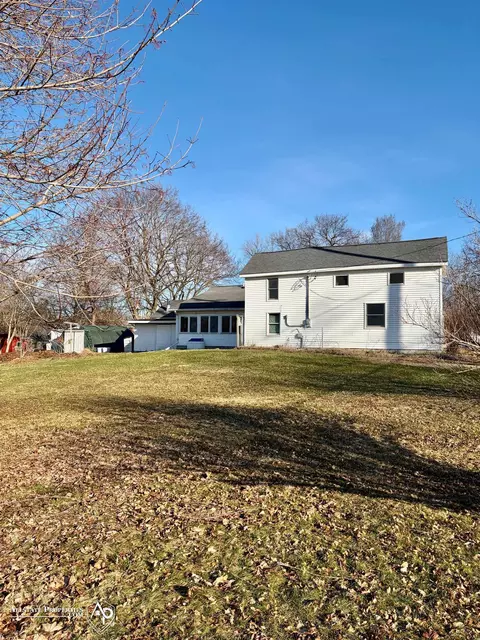 Exterior - 5501 N State, Davison, MI 48423 photo 4 of 11