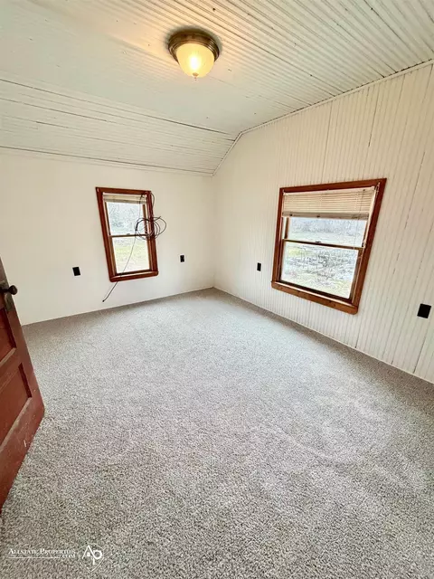 Bedroom - 5501 N State, Davison, MI 48423 photo 6 of 6