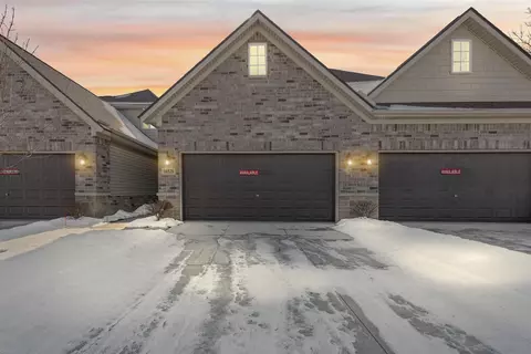 16520 Savor, Clinton Township, MI 48035