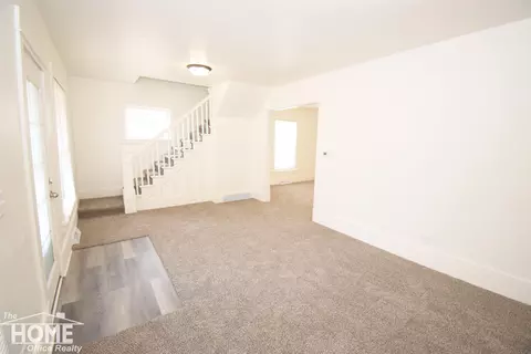 Living - 321 E Stewart, Owosso, MI 48867 photo 3 of 3