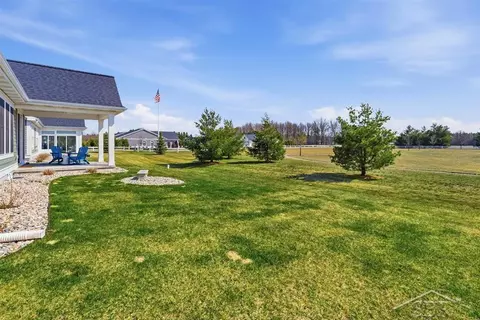 Exterior - 403 Copper Leaf, Midland, MI 48642 photo 4 of 5