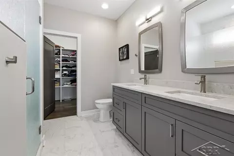 Bath - 403 Copper Leaf, Midland, MI 48642 photo 2 of 3