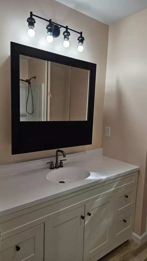 Bath - 5367 Kings, Gladwin, MI 48624 photo 6 of 8