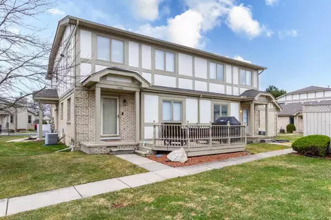 41995 King Edward, Clinton Township, MI 48038