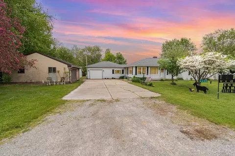 2430 S 4 Mile, Kawkawlin, MI 48631