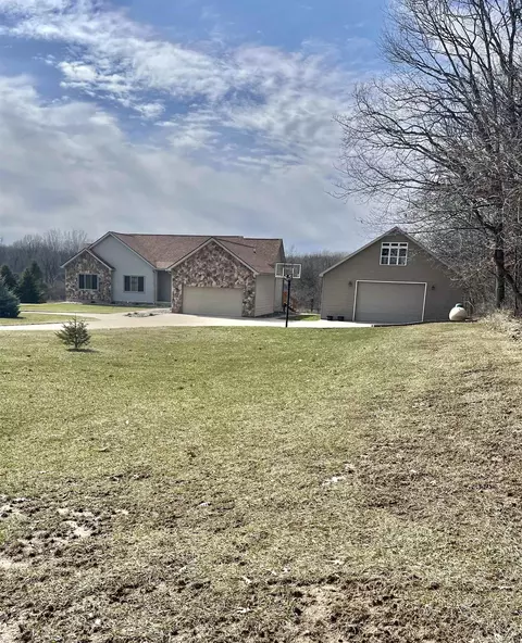8502 S Vernon, Durand, MI 48429