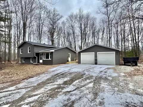 219 S Nine Mile, Midland, MI 48640