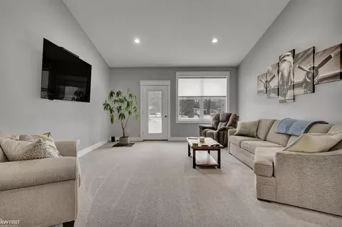 Living - 11118 Brahms, Davison, MI 48423 photo 1 of 2