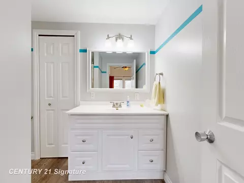 Bath - 9085 Coldwater, Flushing, MI 48433 photo 1 of 3