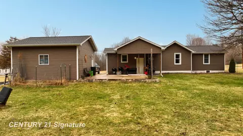 Exterior - 9085 Coldwater, Flushing, MI 48433 photo 4 of 8