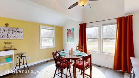 Dining - 9085 Coldwater, Flushing, MI 48433 photo 1 of 2