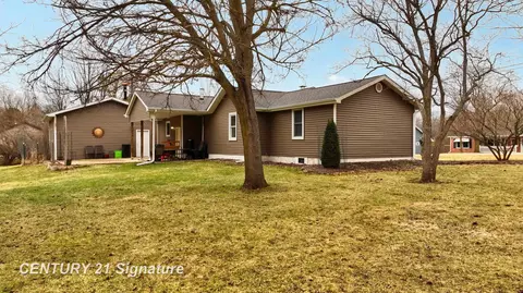 Exterior - 9085 Coldwater, Flushing, MI 48433 photo 5 of 8