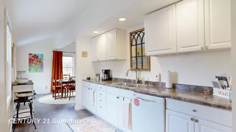 Kitchen - 9085 Coldwater, Flushing, MI 48433 photo 3 of 3