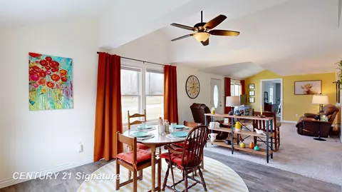 Dining - 9085 Coldwater, Flushing, MI 48433 photo 2 of 2