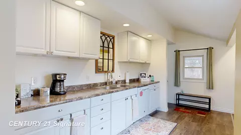 Kitchen - 9085 Coldwater, Flushing, MI 48433 photo 1 of 3