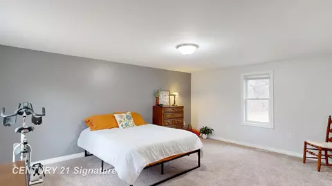 Bedroom - 9085 Coldwater, Flushing, MI 48433 photo 1 of 2