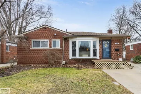 22508 Raymond, Saint Clair Shores, MI 48082