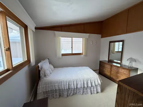Bedroom - 2009 Deer Lk, Ishpeming, MI 49849 photo 4 of 4