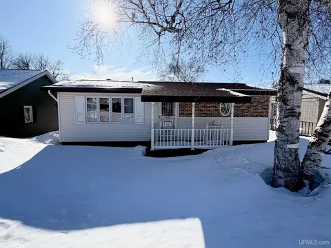 2009 Deer Lk, Ishpeming, MI 49849