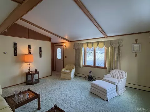 Living - 2009 Deer Lk, Ishpeming, MI 49849 photo 6 of 8