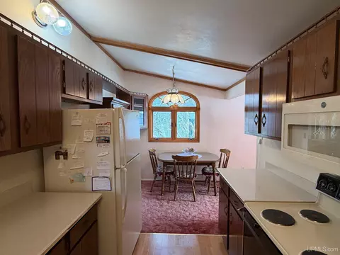 Kitchen - 2009 Deer Lk, Ishpeming, MI 49849 photo 4 of 4