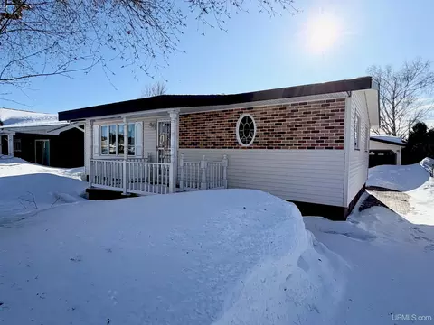 Exterior - 2009 Deer Lk, Ishpeming, MI 49849 photo 3 of 5